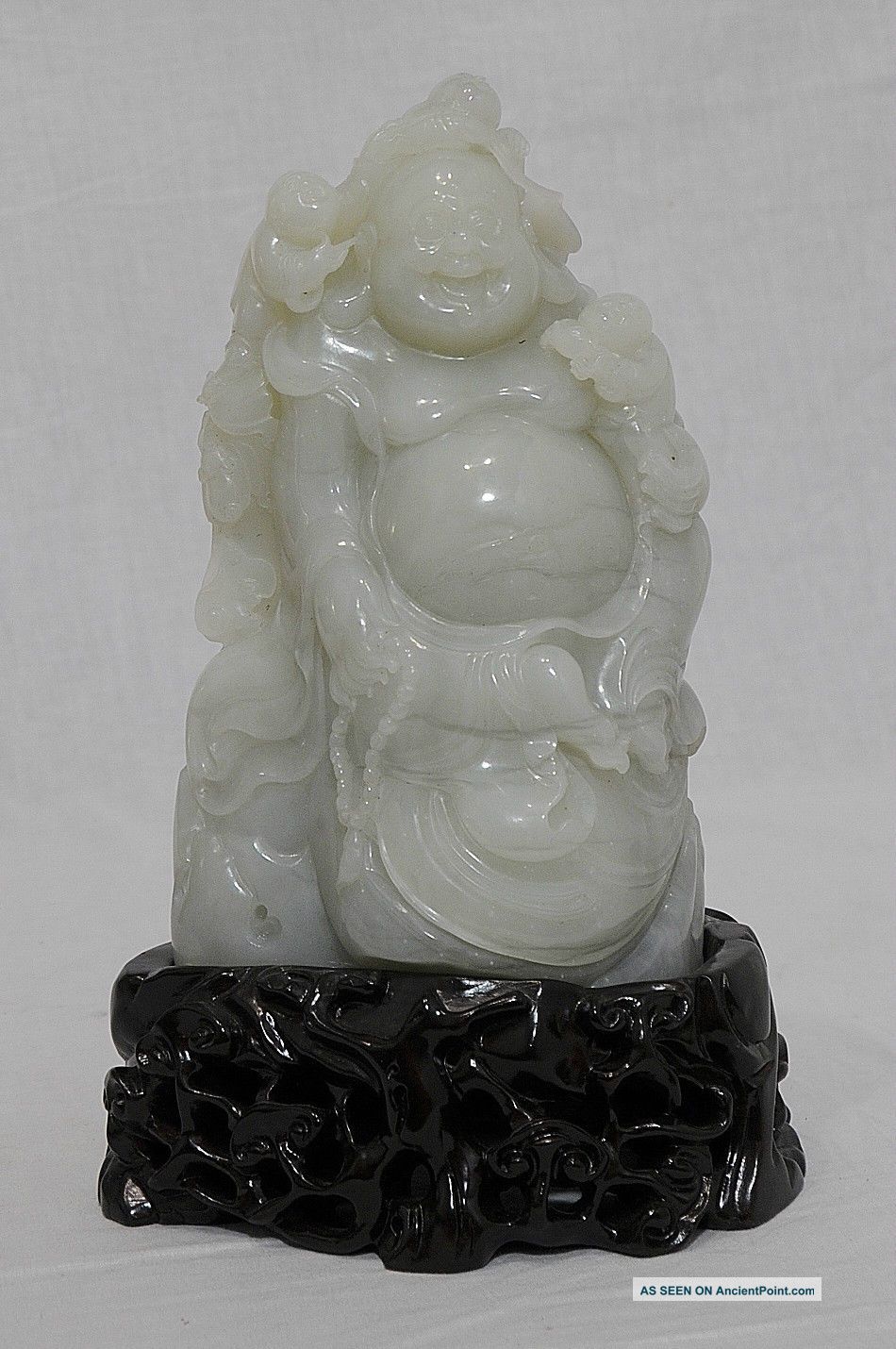 Well Hand Carved Chinese He - Tian Jade Buddha Figure Buddha photo