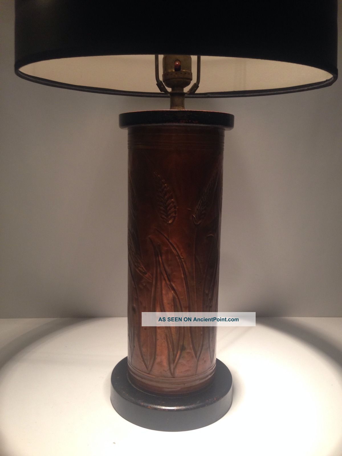 Antique Vtg Signed American Arts & Crafts Copper Repousse Sheaf Wheat Table Lamp Metalware photo