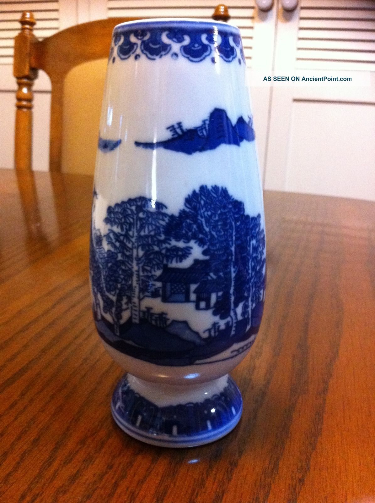 Qing Dynasty Chinese Blue And White Vase Signed Vases photo