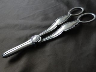 Chippendale Patt.  Grape Scissors In Sterling Silver Made In Sheffield 1958 photo