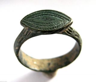 C.  50 - 100 A.  D British Found Roman Period Legionary / Military Bronze Ring.  Vf photo