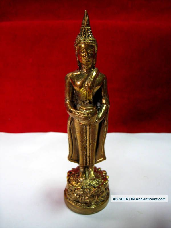 Somdej Buddha Daily Born Wednesday Thai Amulet Birthday Amulets photo