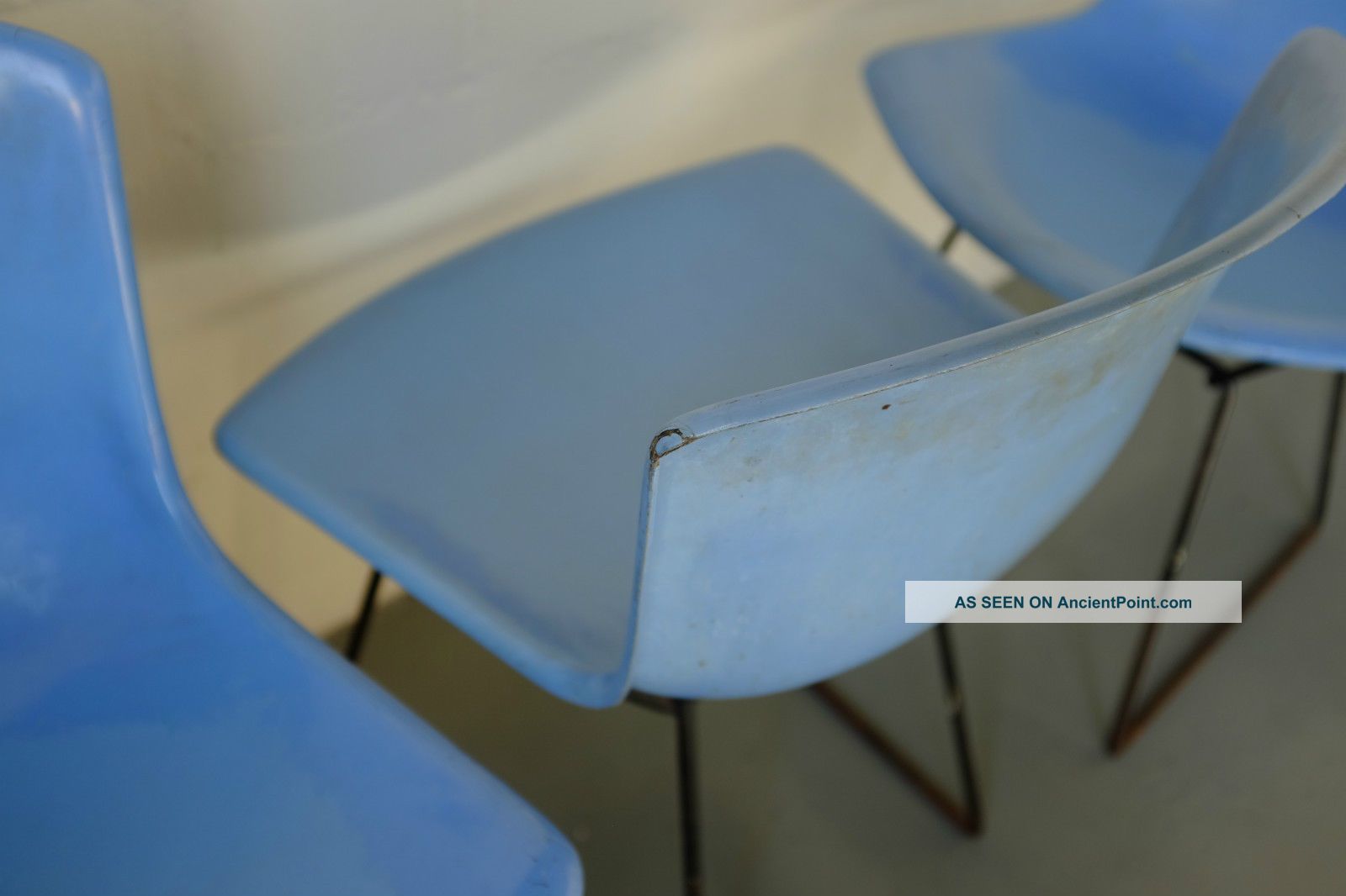 4 Knoll Bertoia Fiberglass Chairs Mid Century