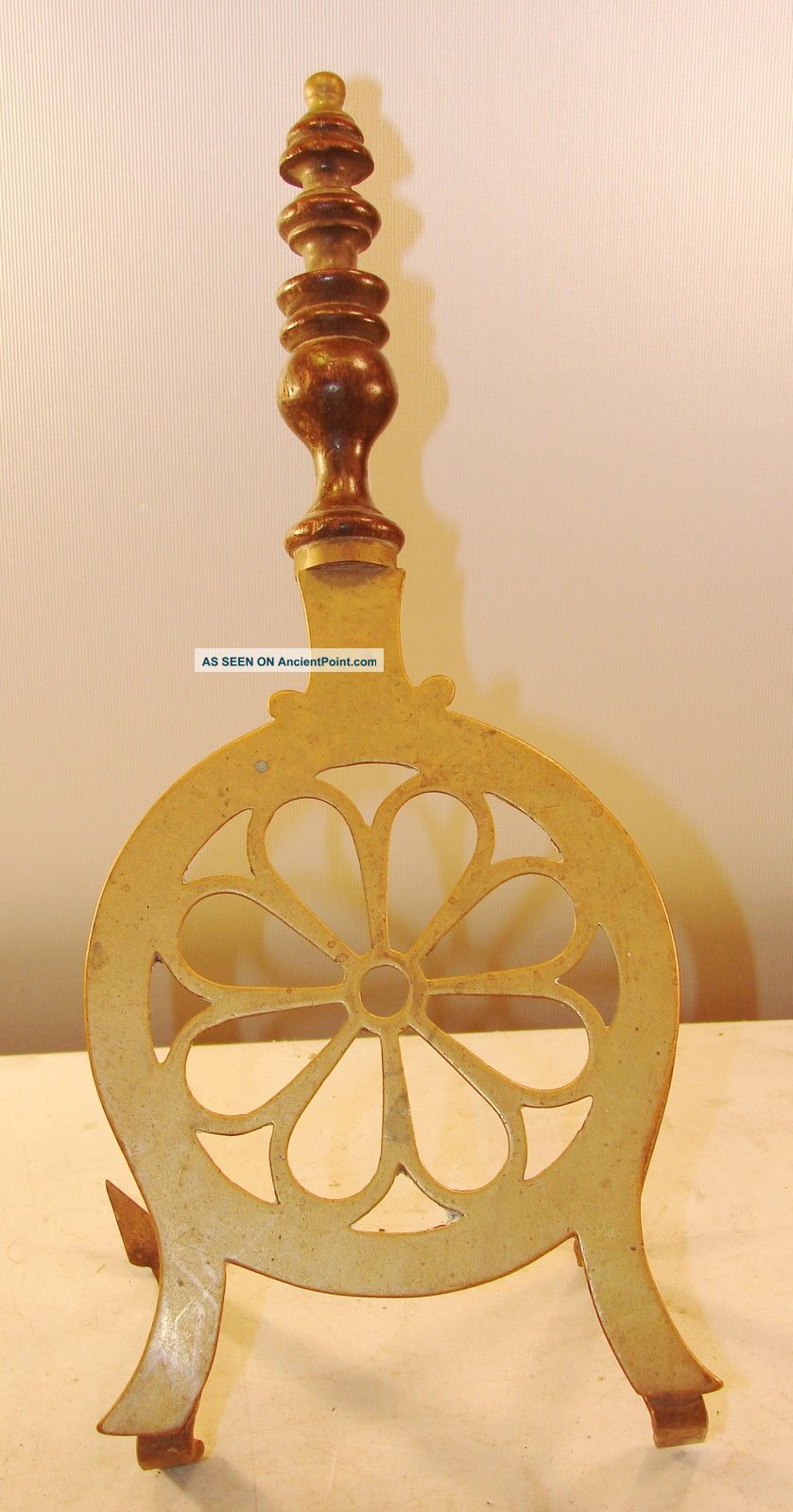 English Longfields Brass And Iron Daisy Shaped Fireplace Pot Pan Trivet Antique Trivets photo