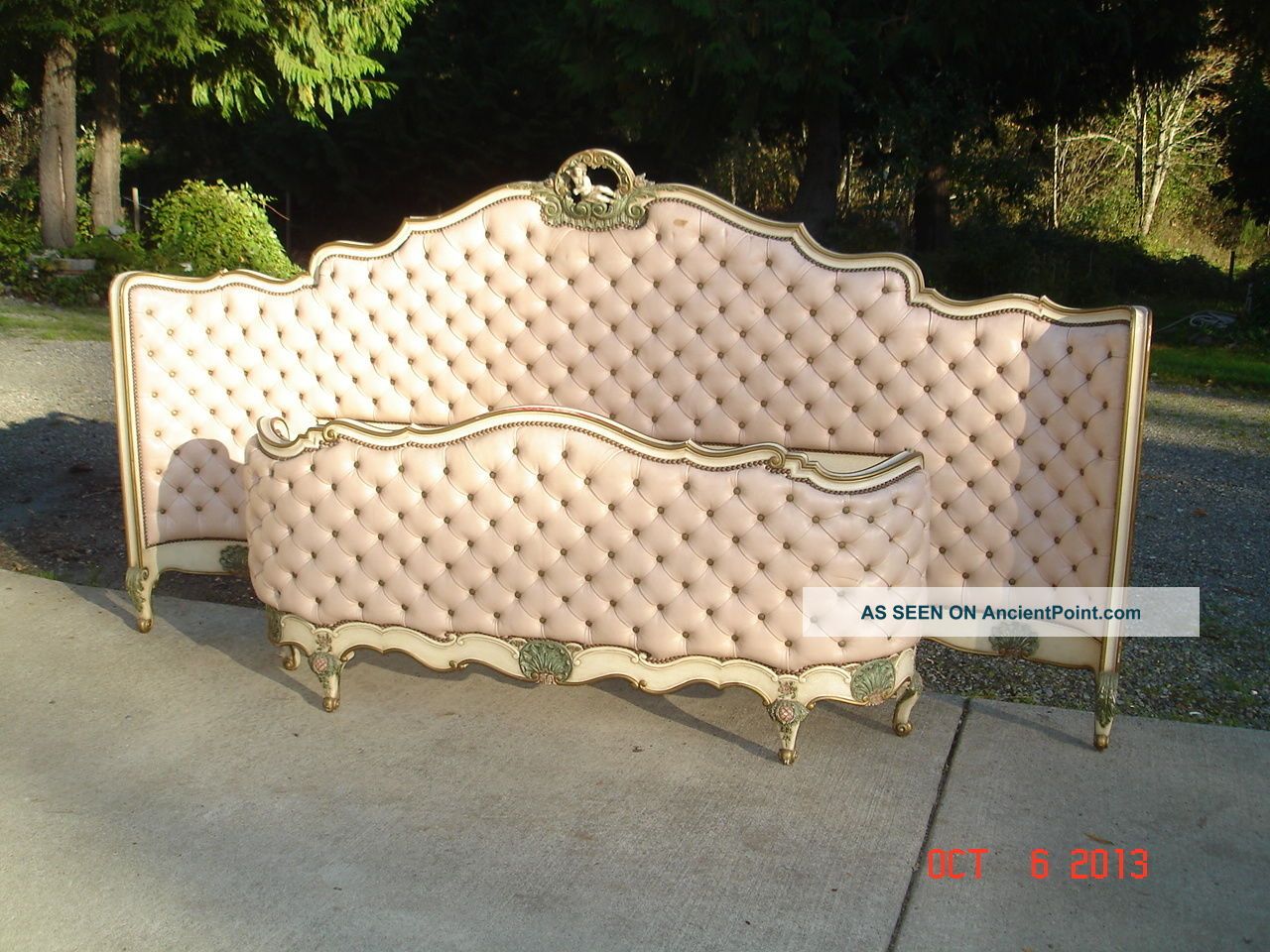 Vtg Italian Rococo Style Pink Tufted Leather Curved Head & Foot Board Cherub Post-1950 photo