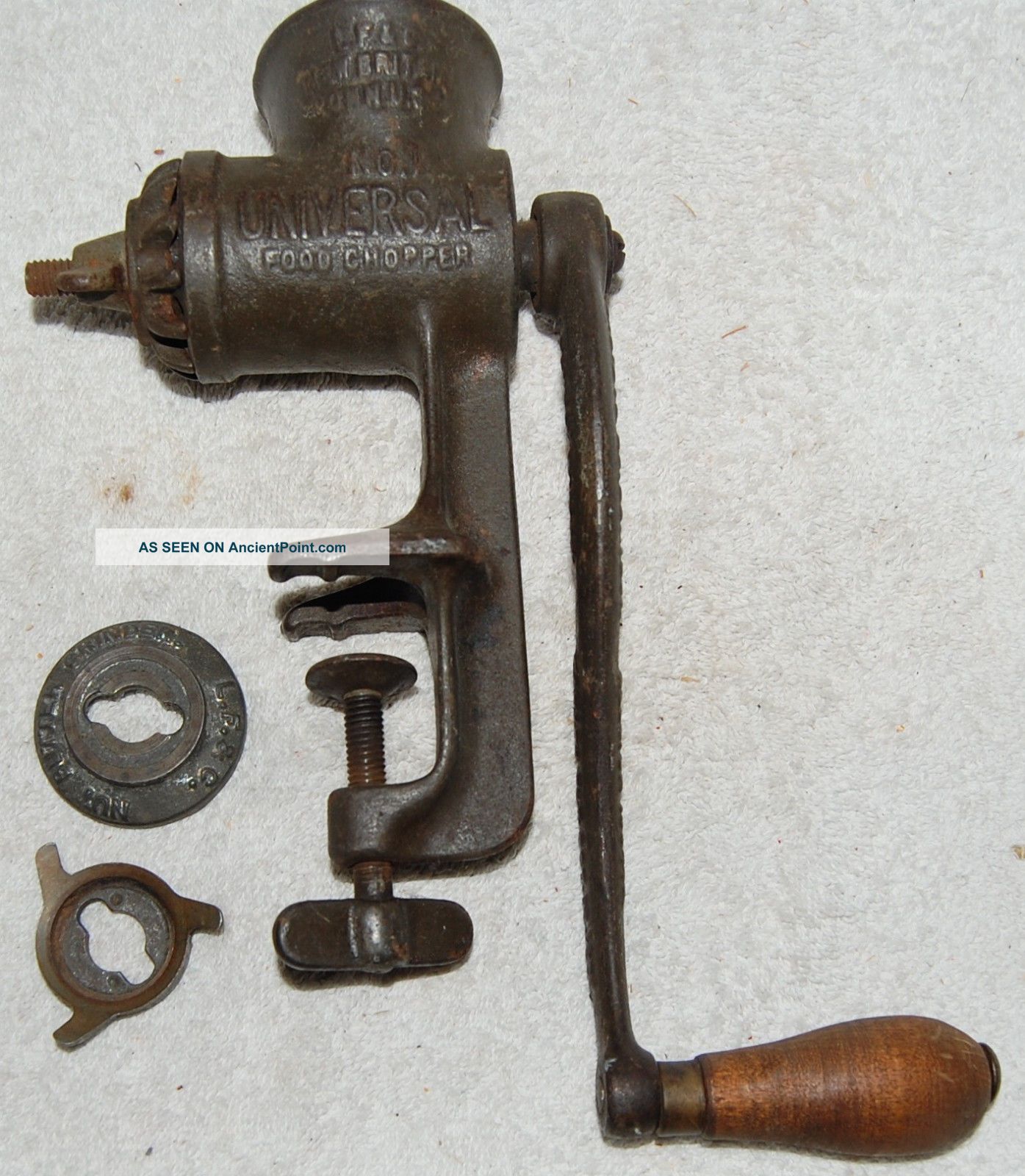 Antique 1897 Universal No 1 Food Chopper Hand Meat Grinder Great Britain Ct Usa Meat Grinders photo