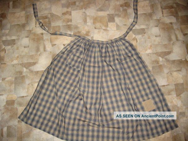 Primitive Prairie Apron,  Blue Homesun Plaid,  30 
