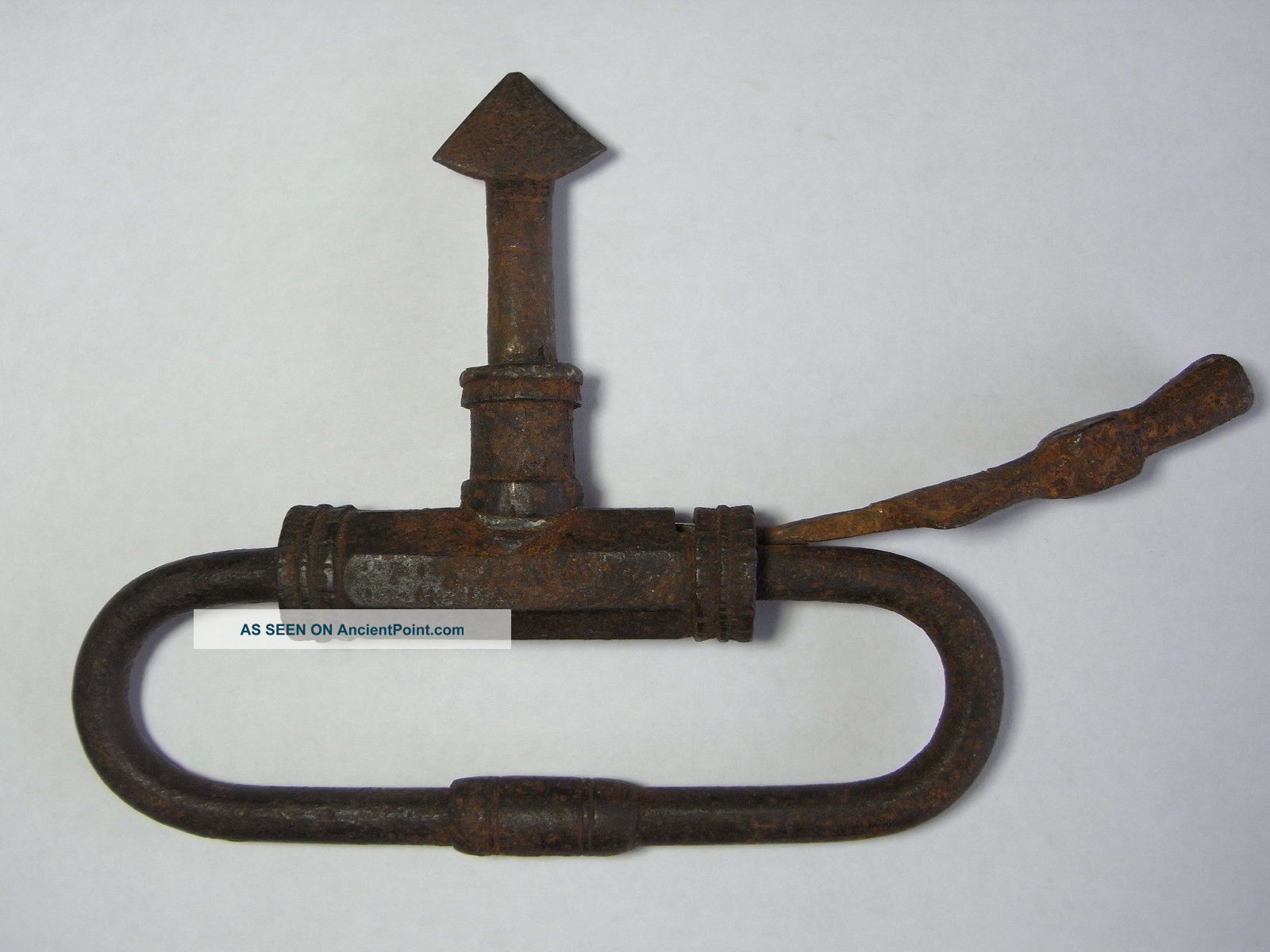 Rare Working 17th Century Thames Found Padlock.  (a497) British photo