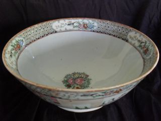 Very Large Rare Authentic Rose Medallion Type Serving Bowl. . photo