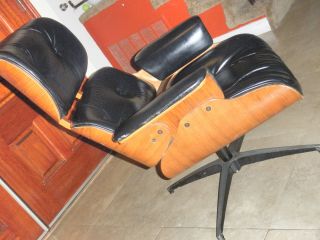 Eames Herman Miller Lounge Chair Walnut Wood W/ Italian Leather photo