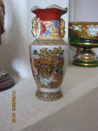 Oriental Vase Hand Painted.  Collectible.  New Condition.  6 