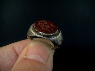 Gorgeous Roman Silver Ring With Gladiator Intaglio In Carnelian Gem,  100 - 200 Ad. photo