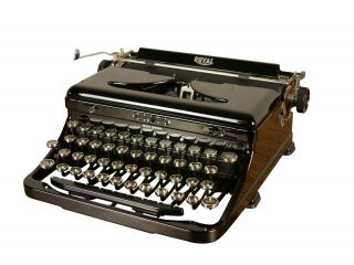 Vintage 1930s Royal Portable Typewriter Model O Glossy,  Look photo