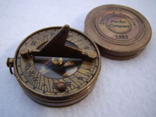 Brass Pocket Sundial Compass W/ Lid Magnetic Nautical Maritime photo