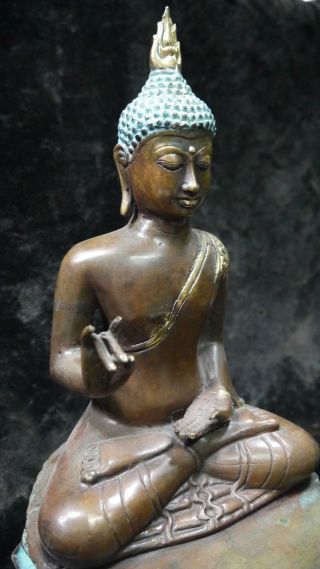 Buddha Bronze Statue Siddhartha Guatama Sculpture Hindu South East Asia photo