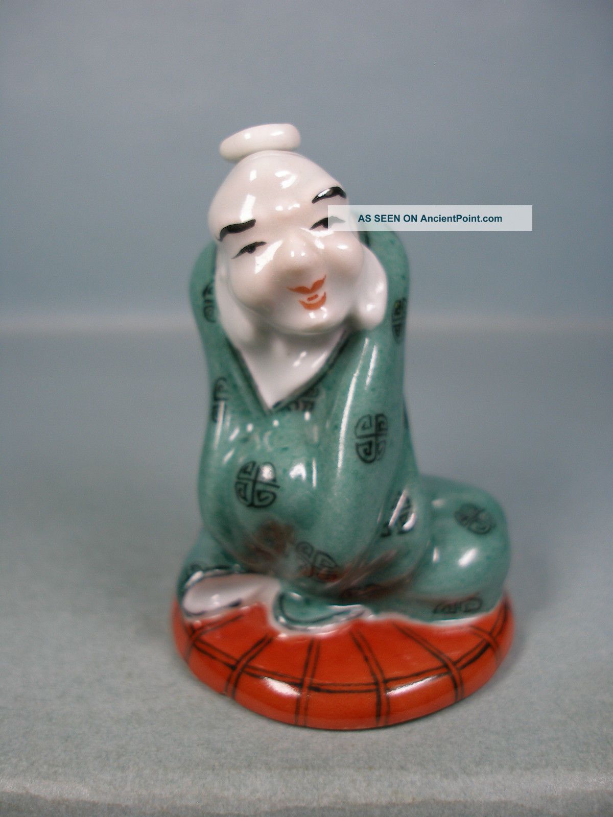 Polychrome Arhat Statue Porcelain Snuff Bottle (guang Xu) Snuff Bottles photo