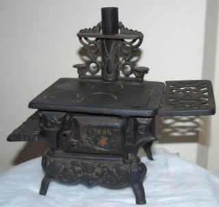 Antique Old Metal Cast Iron Rescent Miniature Salesmans Sample Stove Pans Pots photo