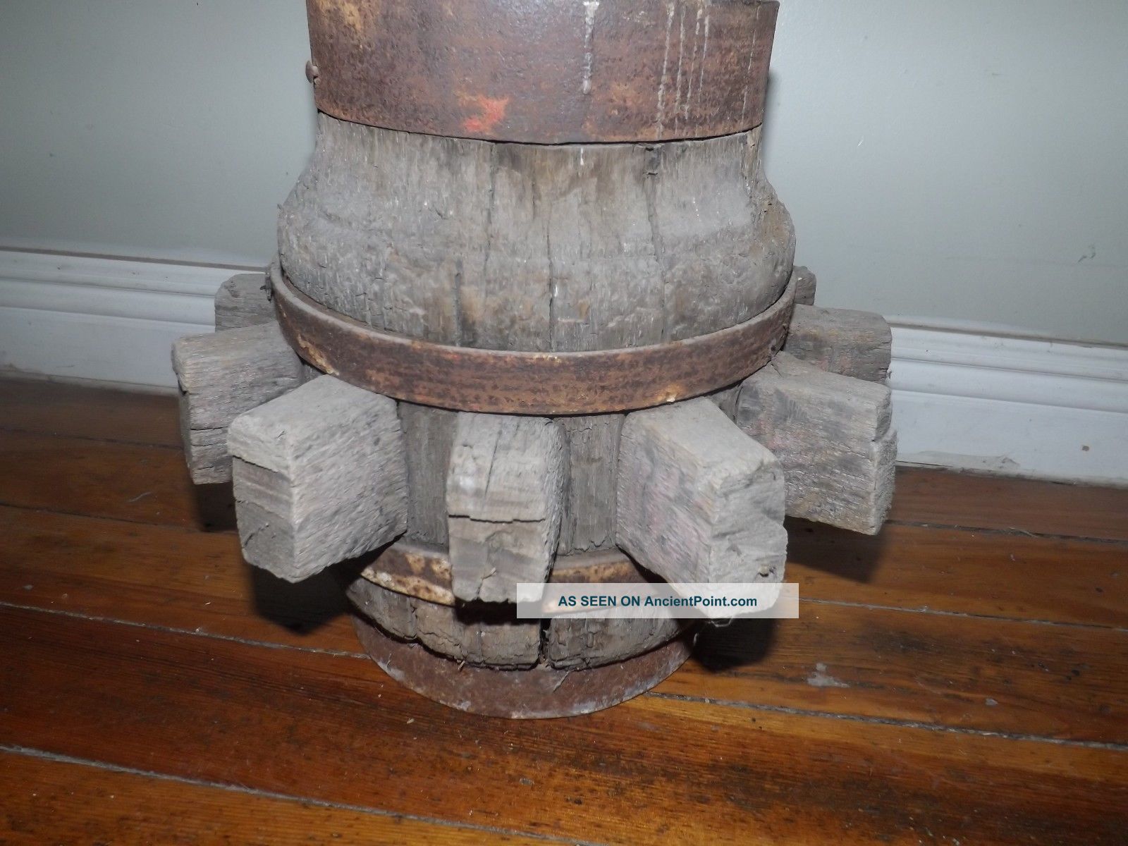 Primitive Antique Wagon Wheel Hub 12 Spoke Forged Metal Bands Primitives photo