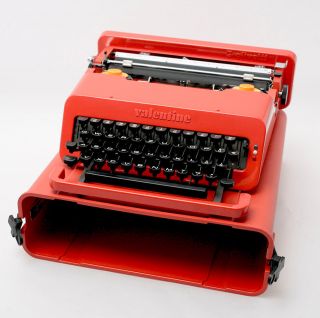 Olivetti Valentine S Portable Typewriter Red / Vintage Design 1960s / Sottsass photo