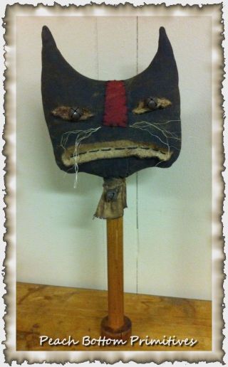 Primitive Fall Halloween Grungy Folk Art Cat Make - Do Bobbin photo