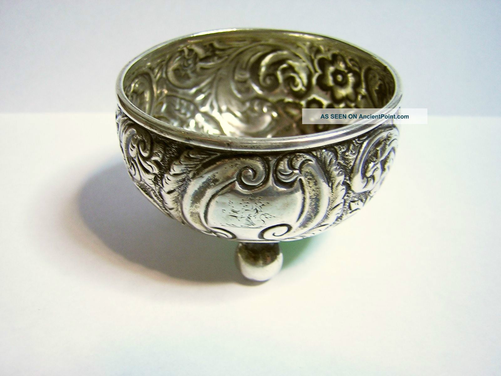 England / Birmingham 1890 - 91 Small Sterling Silver Bowl Repousse 2 - 1/4 