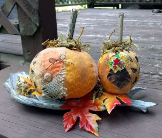 Primitive Pumpkins On Driftwood - Halloween Decor - 12x8 In.  - Tn Primitives photo