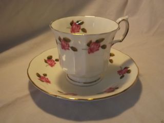 Vintage Elizabethan Tea Cup & Saucer England Fine Bone China Antique photo