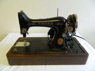 Antique Singer Sewing Machine Model 99 1925 With Case Ser Aa439211 photo