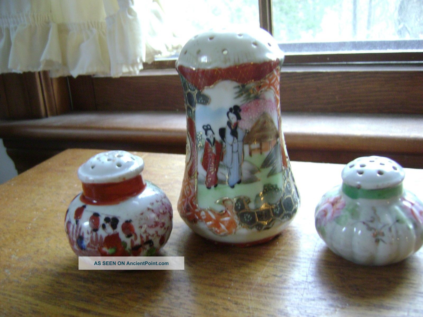 Antique Geisha Girl Shaker Muffineer Enamel Porcelain Vintage Japan Flowers Other photo