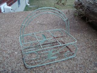 Vintage Shabby Wire Tumbler Caddy photo