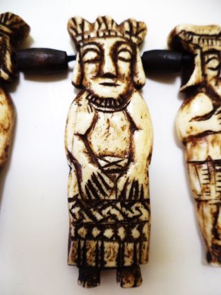 H130702 Tribal Javanese Antique Indonesian Bone Carved Ancestor Figure Necklace photo
