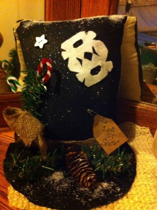 Folk Art Primitive Winter Christmas Snowman Hat Table Top Holiday Tag Decoration photo
