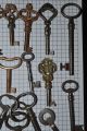 19 Antique Skeleton Keys,  Ornate,  Folding Key,  1800 ' S,  Imported France,  Brass Locks & Keys photo 1