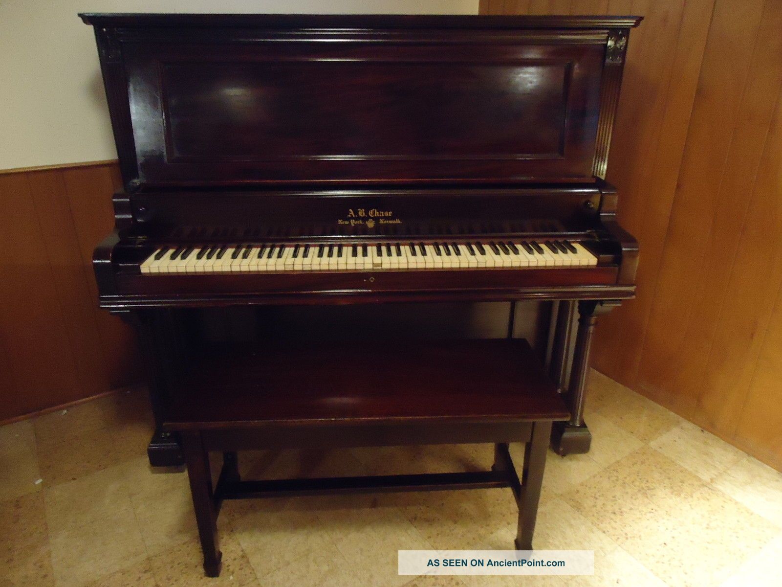 Antique 1905 A.  B.  Chase Upright Mahogany Piano W Bench Keyboard photo