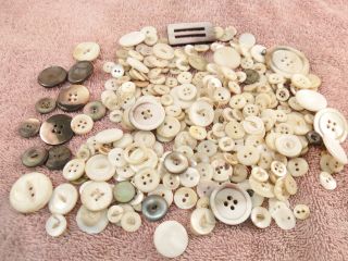 Antique Vintage Buttons Mixed Bakelite Glass Metal Mother Of Pearl Wood Bone photo