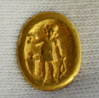 Ancient Roman Gold Bezel Insert - 1st Century Ad photo