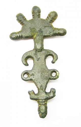 Wonderful 6th Century Anglo Saxon Period Ostrogothic Radiate - Headed Bow Brooch photo