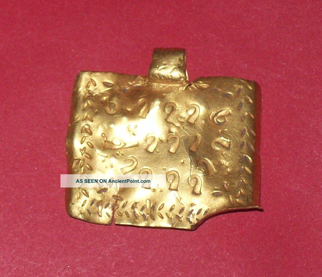 Celtic Gold Massive 4.  40 Gr.  Mistery Pendant 