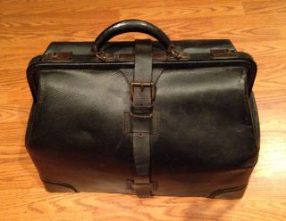 Antique Doctor ' S Bag - Rare Leather Medical Bag - Pre - 1930 Btm Co Signed photo