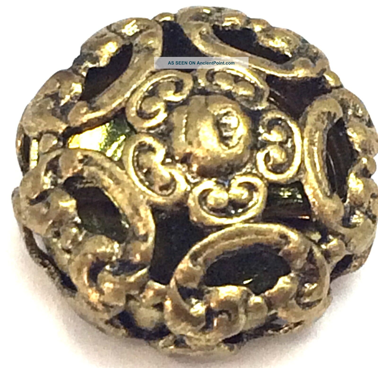 Antique Twinkle Brass Button,  Mirror Back,  Fancy,  Center Flower,  Gold Reflector Buttons photo