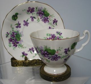 , Vintage Adderley Cup And Saucer Violets England,  H 890 photo