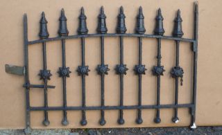 Antique Gothic Wrought Iron Window Gate Guard - Architectural Salvage 30½ 