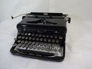 1937 Royal Model O Typewriter Vintage Portable Glossy,  Amazing Condition - 0 photo