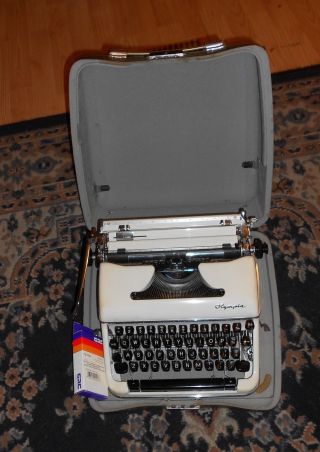 Olympia Vintage Typewriter Ag Werke Wilmshaven Germany 1460323 photo