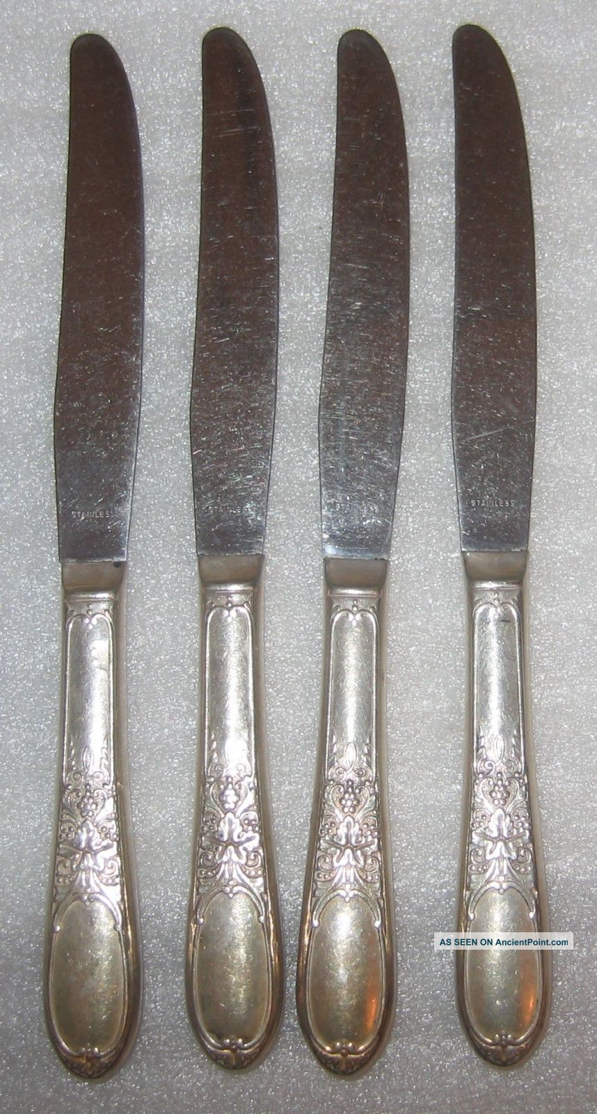Champaigne Burgundy 1934 4 Dinner Knives Wm Rogers Is Silverplate 9 