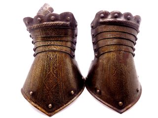 Very Rare Post Medieval Gauntlets Circa 17th - 18th Century Ad photo
