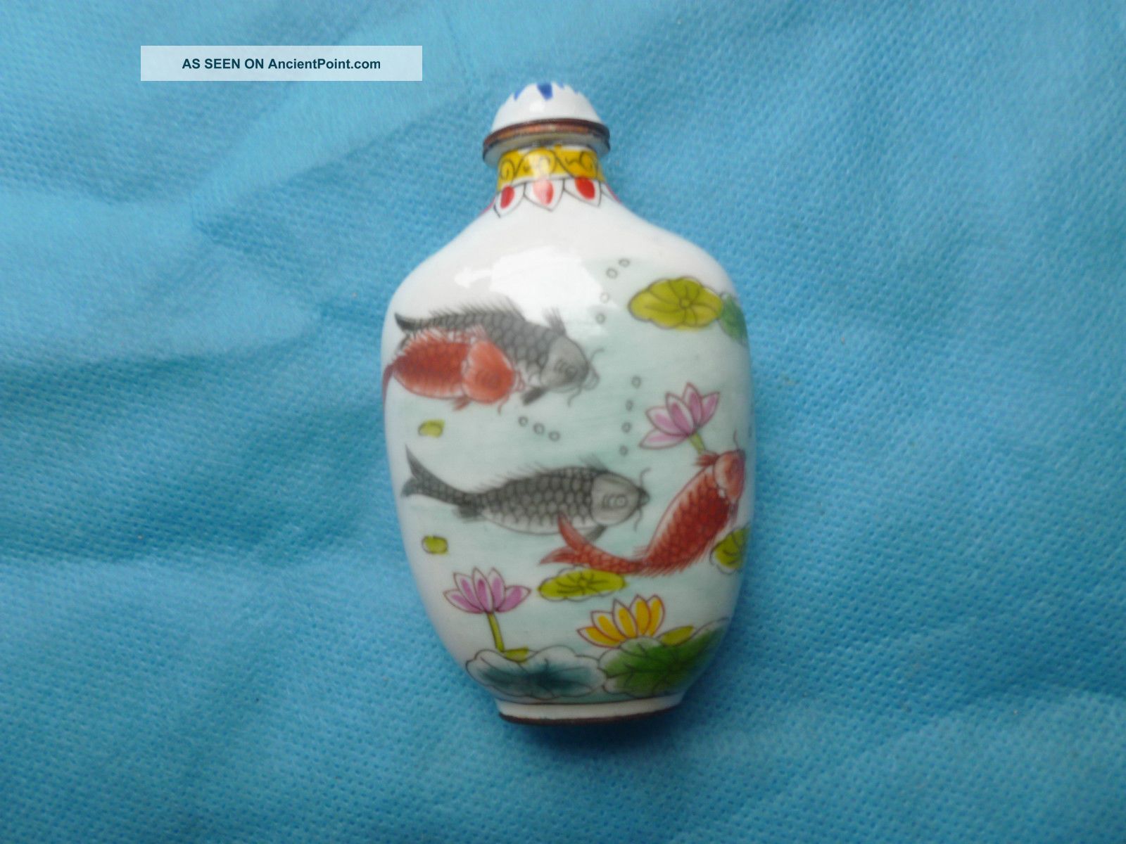 Chinese Ceramics Product Color Enamel Goldfish Play Lotus Snuff Bottles Snuff Bottles photo
