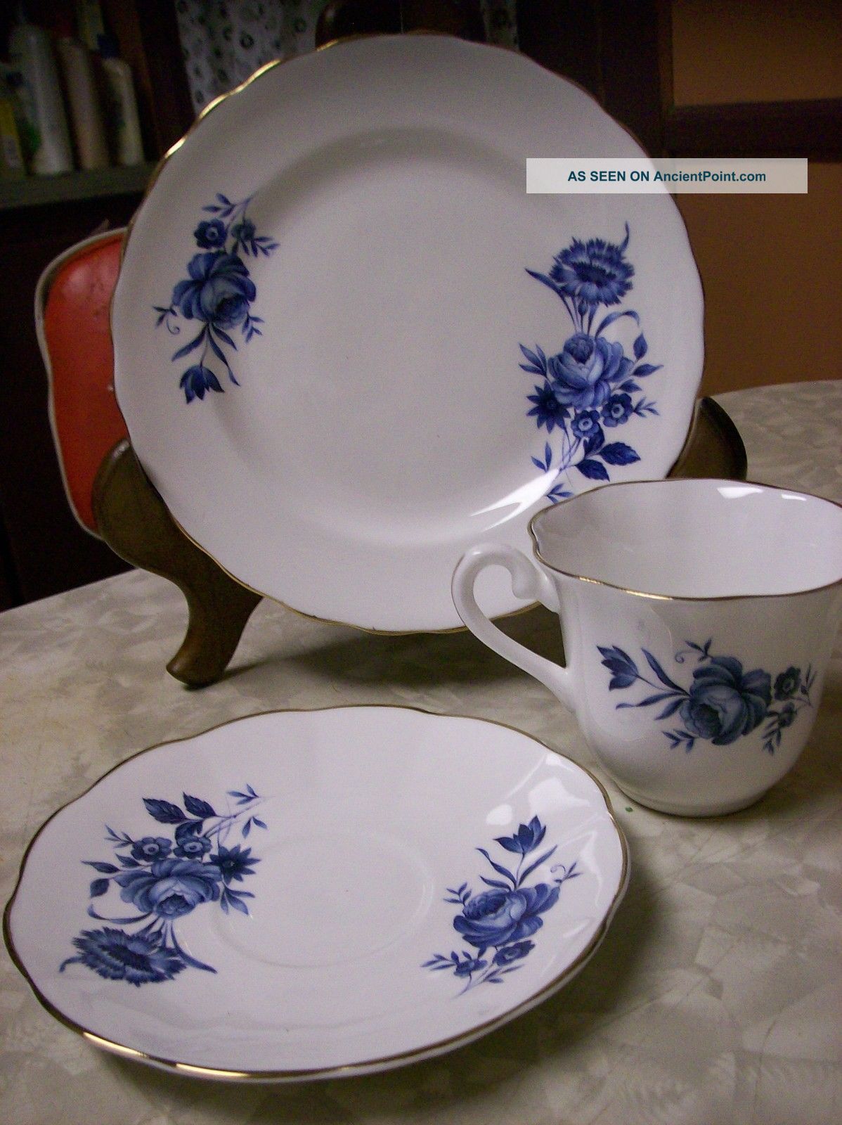 Elizabethan Trio Cup Saucer Plate Blue Leaves Cups & Saucers photo