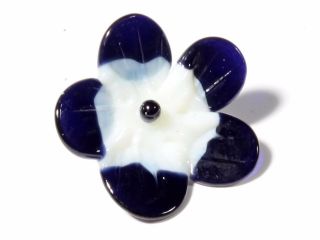 (1) 17 Mm Antique Victorian Venetian Lampwork Realistic Blue Glass Flower Button photo