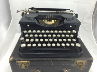 Vintage 1930s Royal Portable Typewriter Model photo